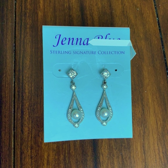Sterling silver CZ earrings with faux pearls - Picture 2 of 3